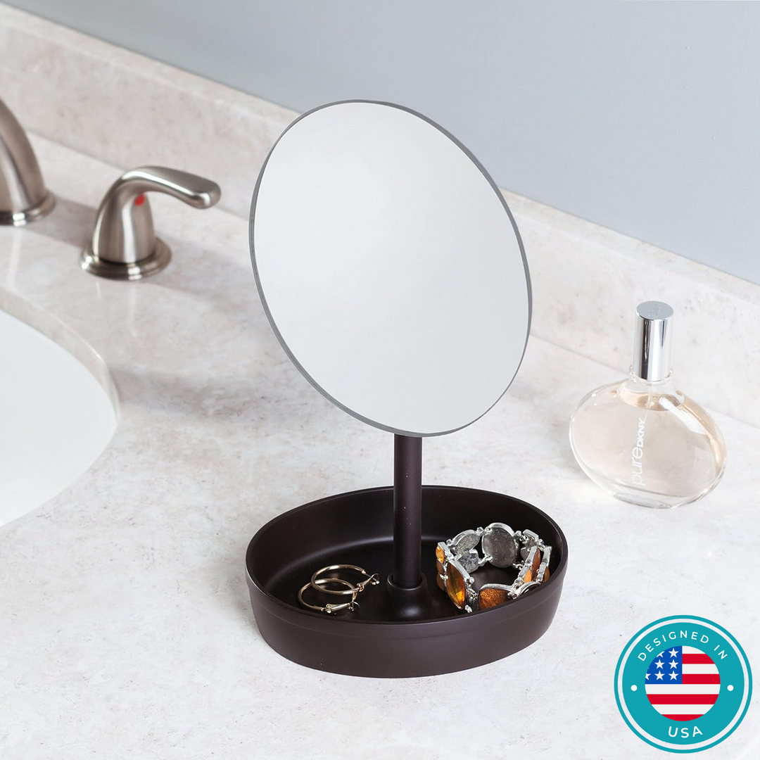 Portable  makeup mirror with tray