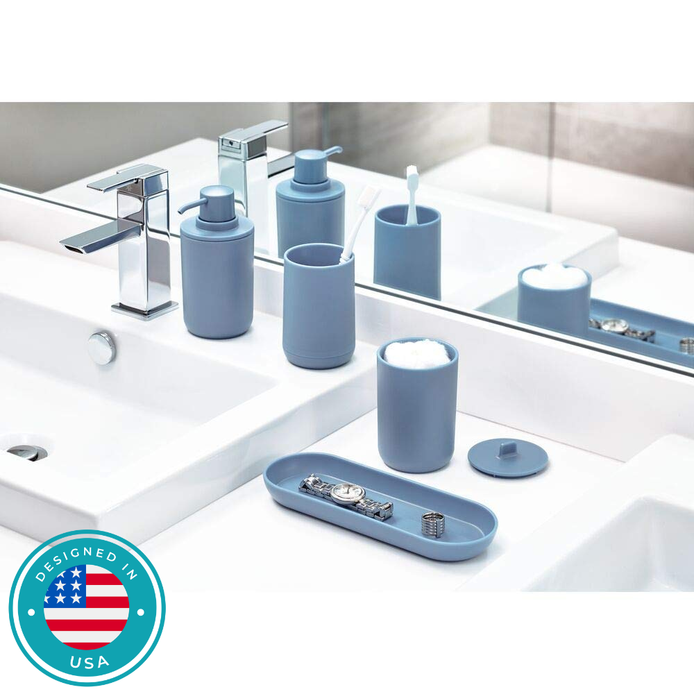 Plastic bathroom accessories set