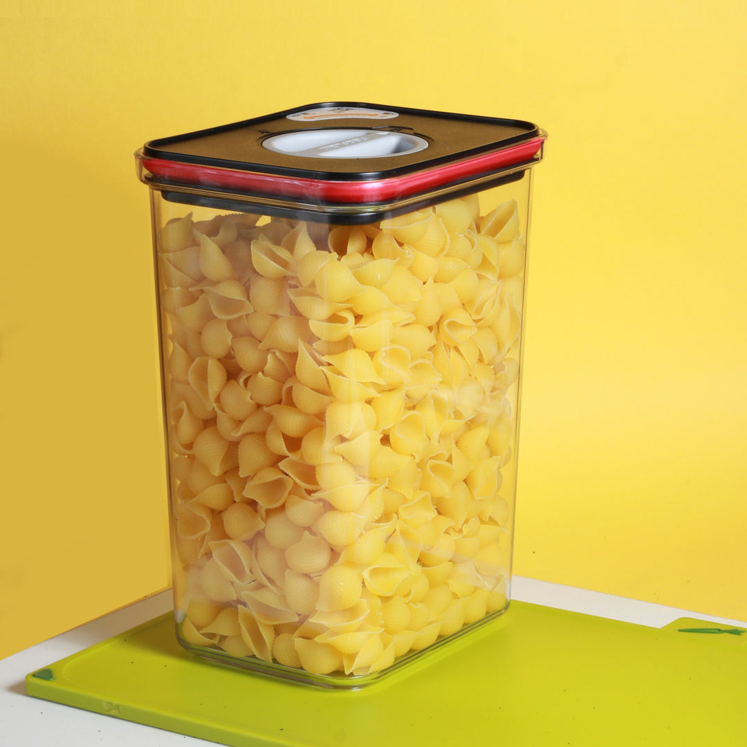 Smart Seal Stackable Kitchen Storage Container 2.7 Litre Twist Lock Black Lid Now & Zen