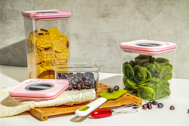 Smart Seal Stackable Kitchen Storage Container Twist Lock Full Range Pink Lid Now & Zen