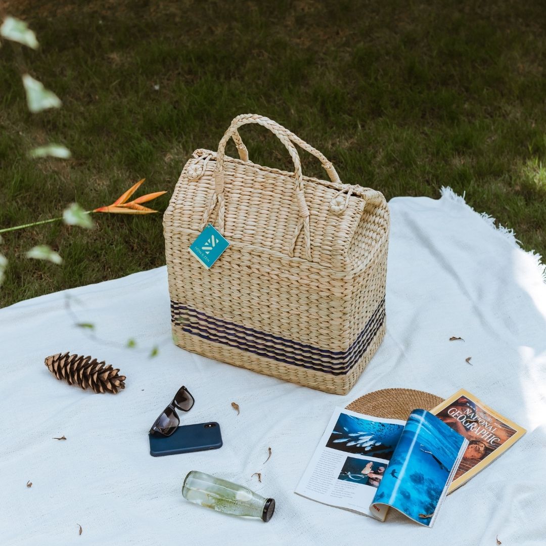 Kauna Seagrass Striped Picnic Basket - Large (42 x 24 x 30 cm)